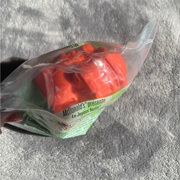 Flintstones 1993 Happy meal toy! Pebbles and Dino collectors item new in bag! - Picture 6 of 6